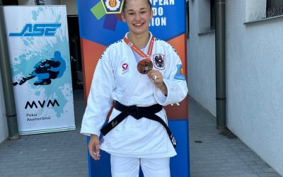 Lisa Tretnjak holt Platz 3 beim  Europacup u21 Paks / HUN