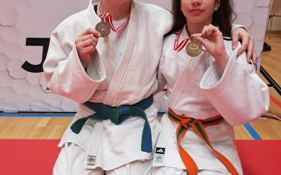 ÖM u21 – Silber für Samuel, ÖM u16 – Bronze für Naomi und Sandra, 3 x Gold für unsere Trainer und unseren Obmann